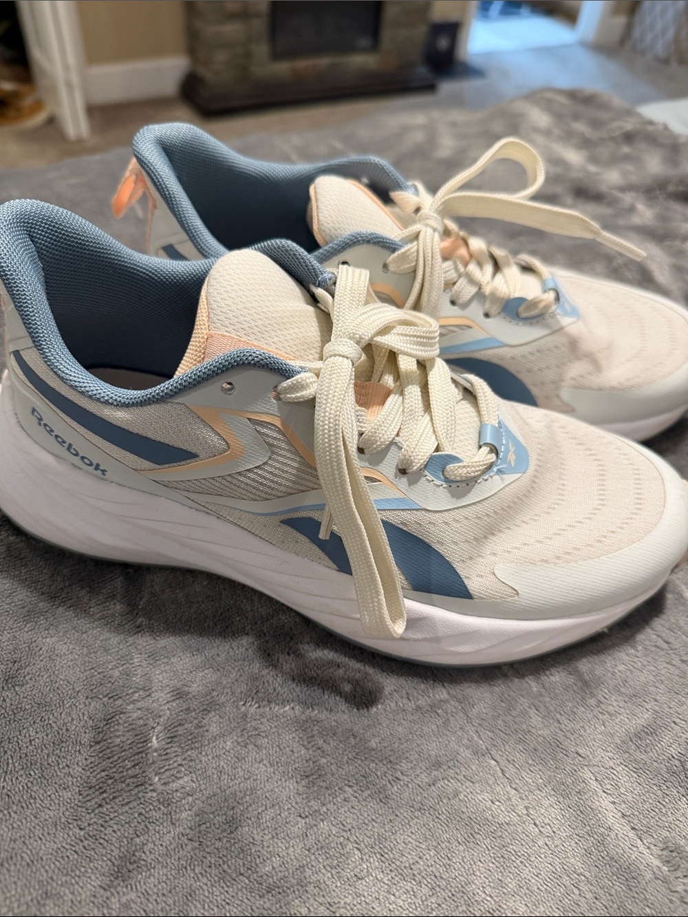 Reebok Women's Cream, Blue & Peach Training Sneakers size 6